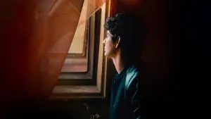 Backdrop to the movie "Six Feet Over" #683391