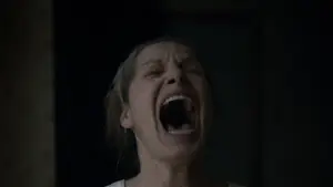 Backdrop to the movie "undertone" #762631