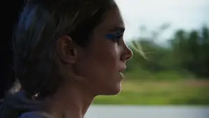 Backdrop to the movie "Charliebird" #773419