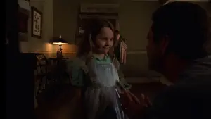 Backdrop to the movie "Signs" #670307