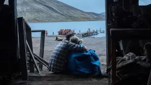 Backdrop to the movie "Suddenly" #197296