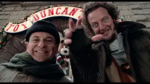 Backdrop to the movie "Home Alone 2: Lost in New York" #567097