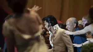 Backdrop to the movie "Elvis" #207064