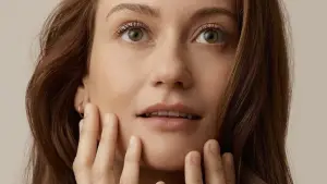 Backdrop to the movie "Katherine Levac: L