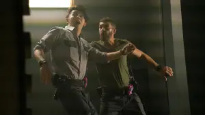 Backdrop to the movie "Security" #726467