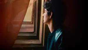 Backdrop to the movie "Six Feet Over" #683392