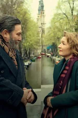 Poster to the movie "Midwinter Break" #796358