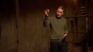 Backdrop to the movie "Canary Black" #622944