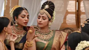 Backdrop to the movie "Ponniyin Selvan: Part I" #418233