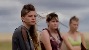 Backdrop to the movie "East of Wall" #617494