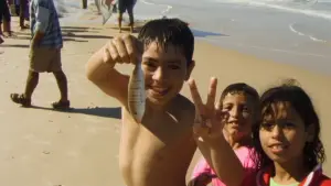 Backdrop to the movie "With Hasan in Gaza" #771432