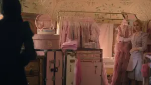 Backdrop to the movie "Wicked" #529664