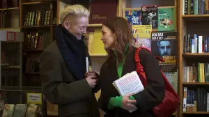 Backdrop to the movie "The Room Next Door" #622521