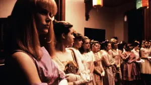 Backdrop to the movie "Flirting" #457624