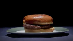 Backdrop to the movie "The Burger King" #825998