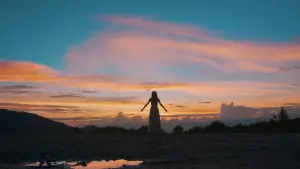 Backdrop to the movie "Luz: The Flower of Evil" #344103