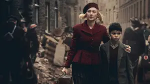 Backdrop to the movie "Blitz" #679725