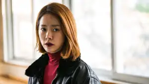 Backdrop to the movie "Miss Baek" #746501