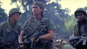 Backdrop to the movie "Platoon" #616024