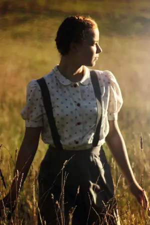 Poster to the movie "Lore" #708340