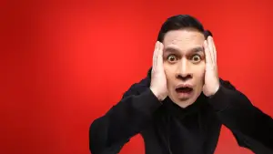 Backdrop to the movie "Past Is Past" #771897