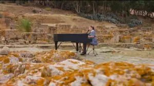 Backdrop to the movie "Voyage voyage, les stars chantent au Maroc" #774274