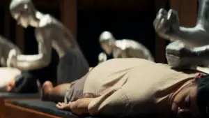 Backdrop to the movie "Levitating" #798001