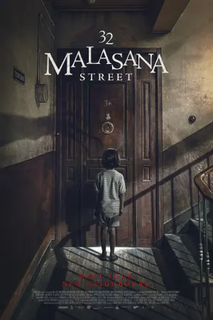 Poster to the movie "32 Malasana Street" #137026