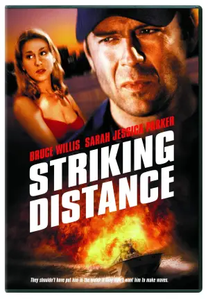 Poster to the movie "Striking Distance" #807286