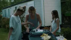 Backdrop to the movie "Dragonflies" #714071