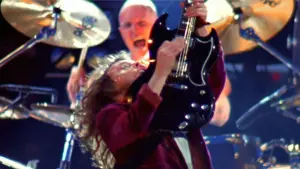 Backdrop to the movie "AC/DC: Live At Donington" #411845