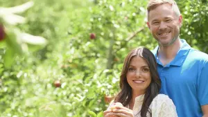 Backdrop to the movie "Cider and Sunsets" #320558