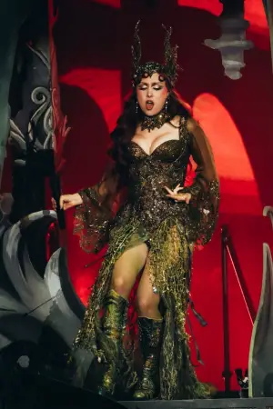 Poster to the movie "Chappell Roan: Live at Lollapalooza Brasil" #794166