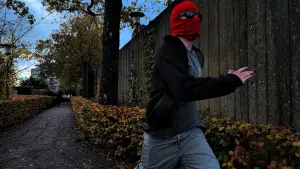 Backdrop to the movie "Fifth Mission" #775990