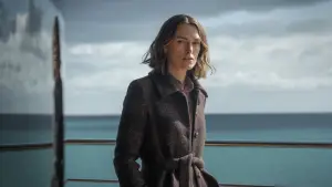 Backdrop to the movie "The Woman in Cabin 10" #778942