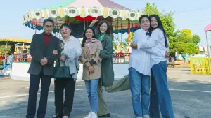 Backdrop to the movie "Homeward Bound" #638200