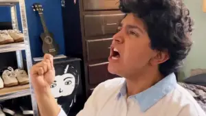 Backdrop to the movie "Av Antura" #687289