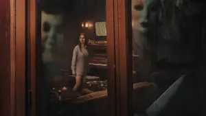 Backdrop to the movie "The Strangers: Chapter 1" #779791