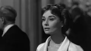 Backdrop to the movie "Love in the Afternoon" #422254