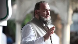 Backdrop to the movie "Mulk" #446042