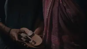 Backdrop to the movie "Homebound" #586219