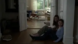 Backdrop to the movie "Sentimental Value" #511016