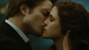 Backdrop to the movie "Twilight" #748350