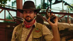 Backdrop to the movie "The Invisible Raptor" #807411