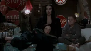 Backdrop to the movie "The Addams Family" #805589