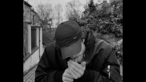 Backdrop to the movie "Le chemin et la fuite" #782210