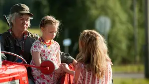 Backdrop to the movie "Off the Map" #670727