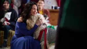 Backdrop to the movie "Happy Howlidays" #931402