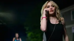 Backdrop to the movie "Emergency" #448479