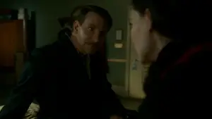 Backdrop to the movie "Nightmare Alley" #649764